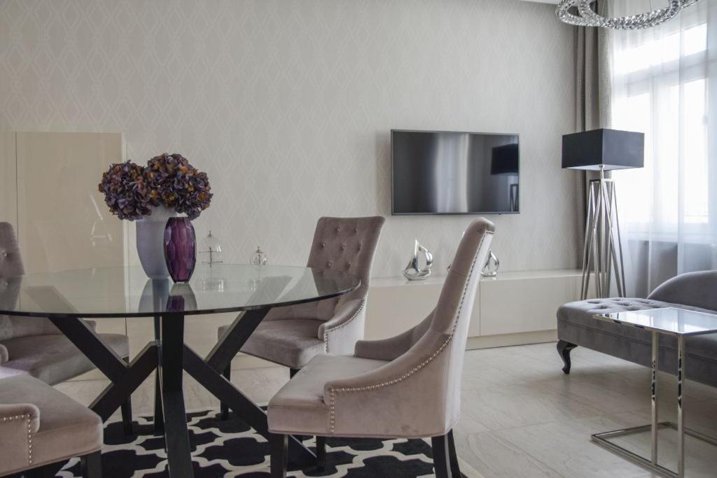 Jacuzzi Roofterrace Luxury Over The Opera Будапеща Екстериор снимка